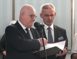 Posłanka Henryka Krzywonos-Strycharska - Wręczenie zaświadczenia o wyborze 26 października 2023 roku.