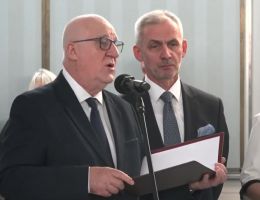 Poseł Patryk Jaskulski - Wręczenie zaświadczenia o wyborze 26 października 2023 roku.