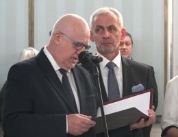 Poseł Robert Kropiwnicki - Wręczenie zaświadczenia o wyborze 26 października 2023 roku.