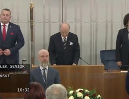Senator Władysław Komarnicki - Ślubowanie z dnia 13 listopada 2023 roku.
