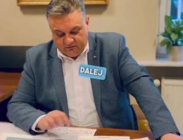 O co chodzi w sprawie ministrów Kamińskiego i Wąsika?