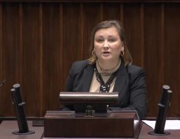 KO - pytanie ws. wsparcia psychologicznego dla dzieci z terenów powodziowych z dnia 26 września 2024 roku.